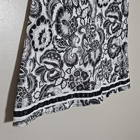 Geoffrey Beene Sport Black White Floral A Line Skirt Sz 4 - Picture 7 of 9